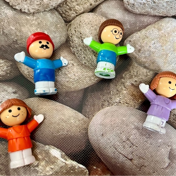 VINTAGE FISHER PRICE PLAYMATES - Picture 4 of 8